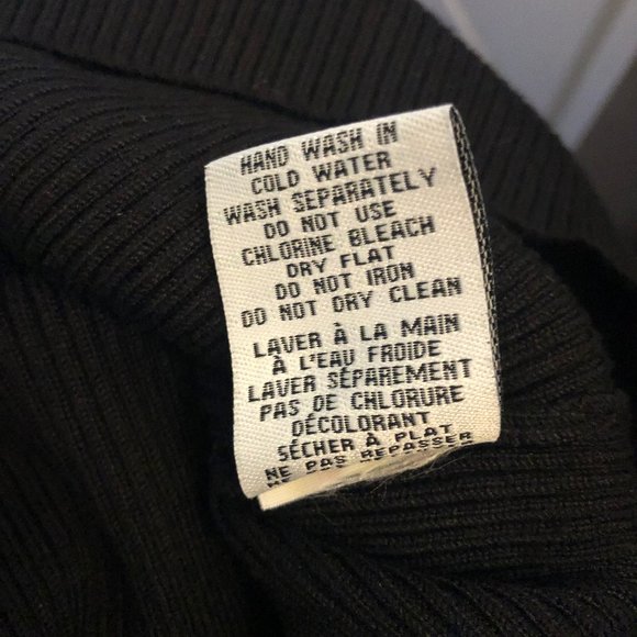 Fitted Black Ribbed Turtleneck Sweater Size Medium - Picture 5 of 7